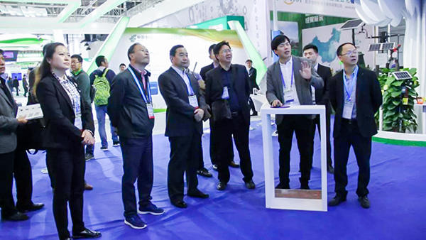 云南省農業農村廳李國林副廳長一行深入了解農業大數據情況。